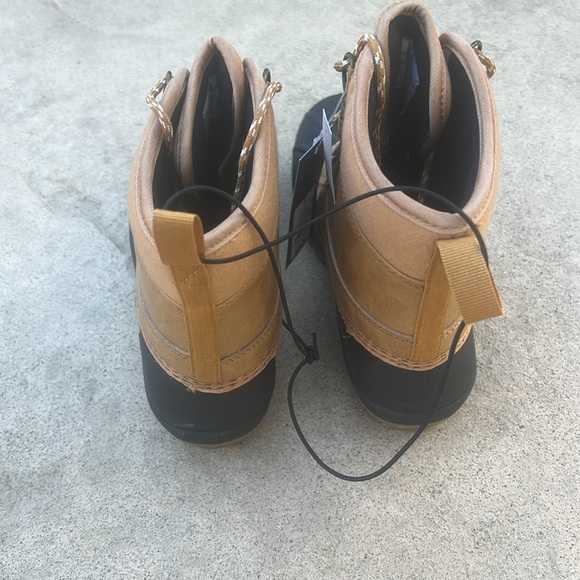 Universal Thread Women's Tiffy Waterproof Rain Snow Boot Size 9 NWT - Picture 5 of 7